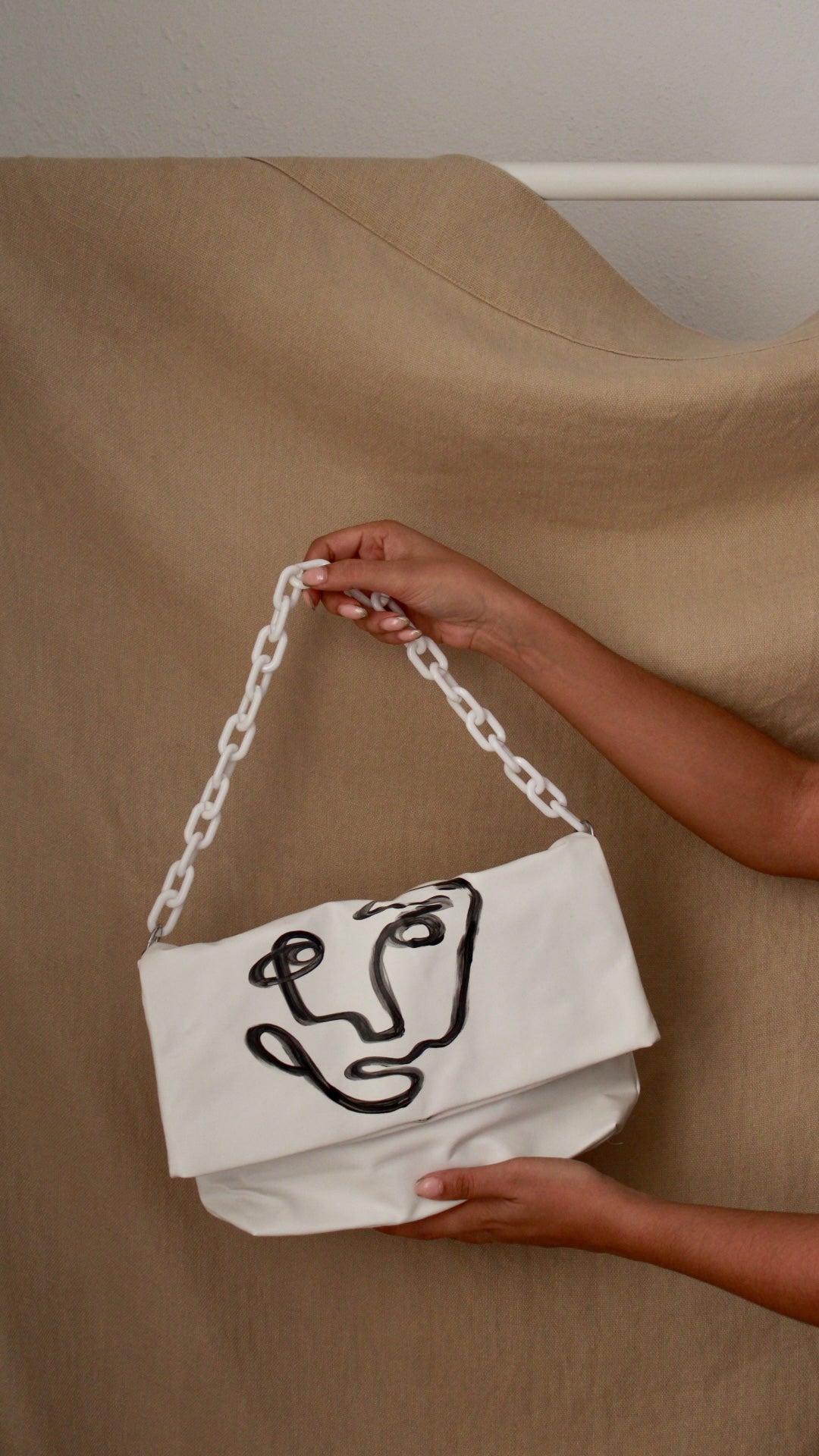 White Chain Bag